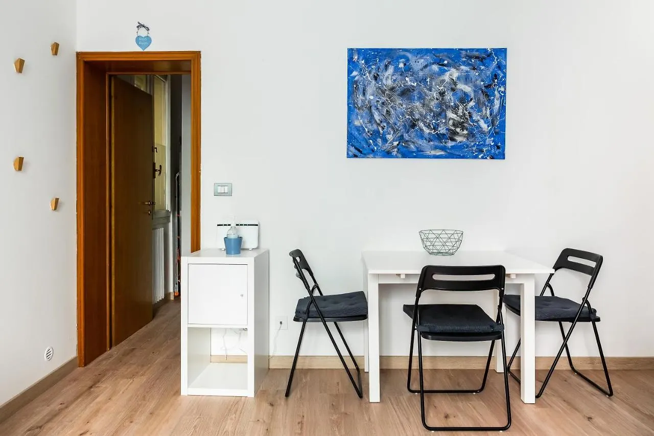 Apartamento Sotto I Portici Di Bolonia 0*,  Italia